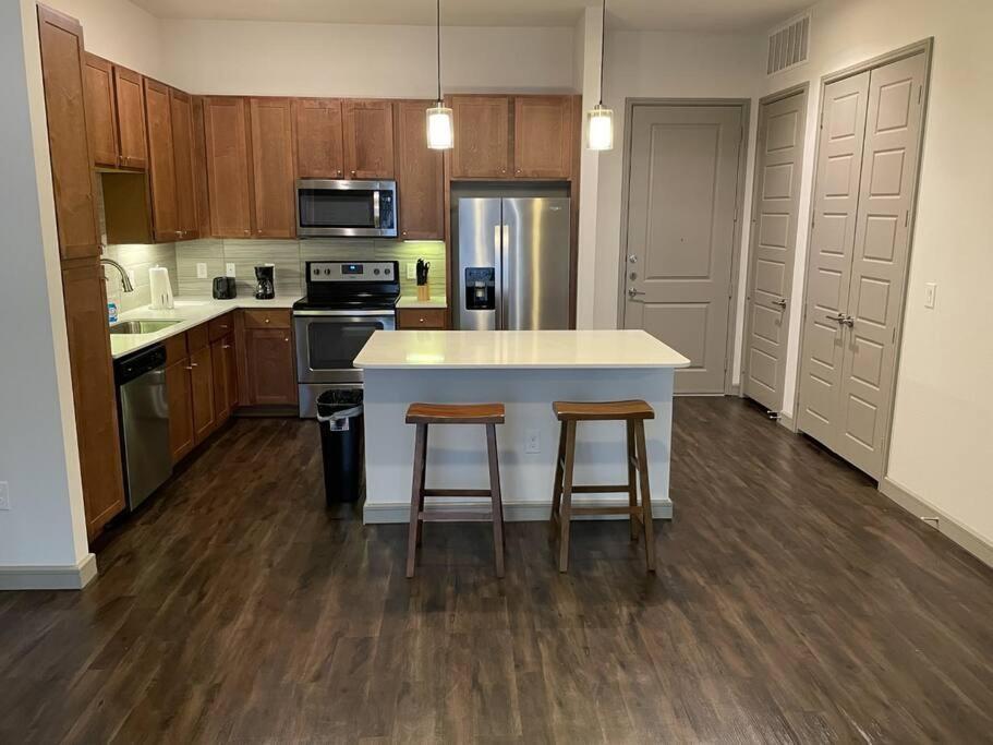 Downtown Living 1Br W/ Free Parking Garage Apartment Houston Luaran gambar