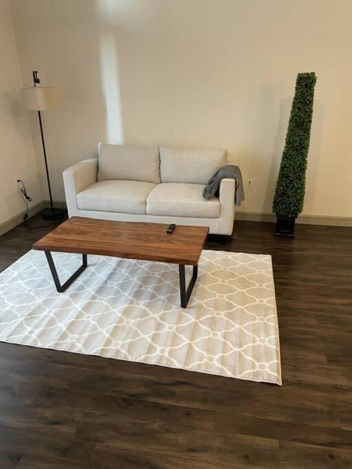 Downtown Living 1Br W/ Free Parking Garage Apartment Houston Luaran gambar